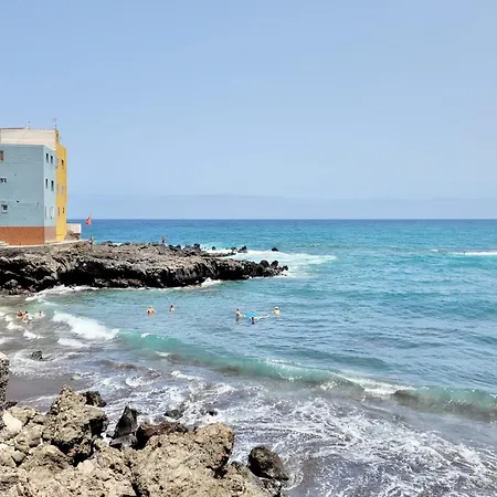 Gaviota Apartment